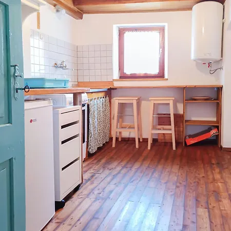 Pocitniska Hiska Medvejke Slap ob Idrijci